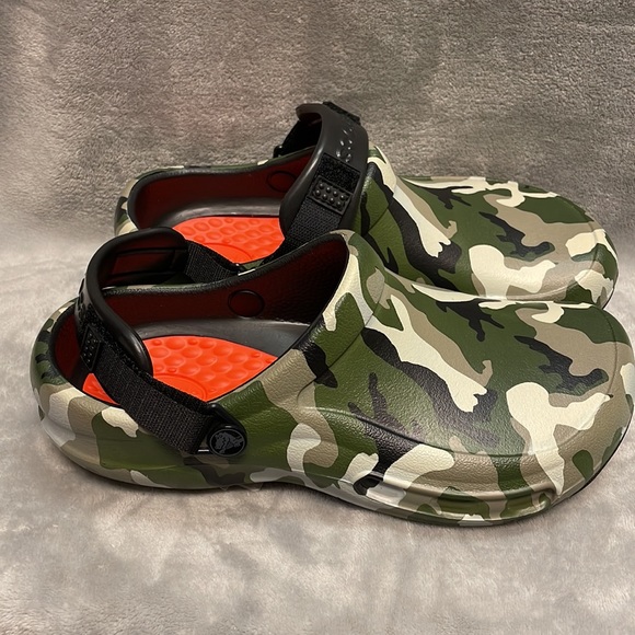 Crocs Bistro Pro Literide Graphic Clogs Size 8W/6M - Picture 2 of 5